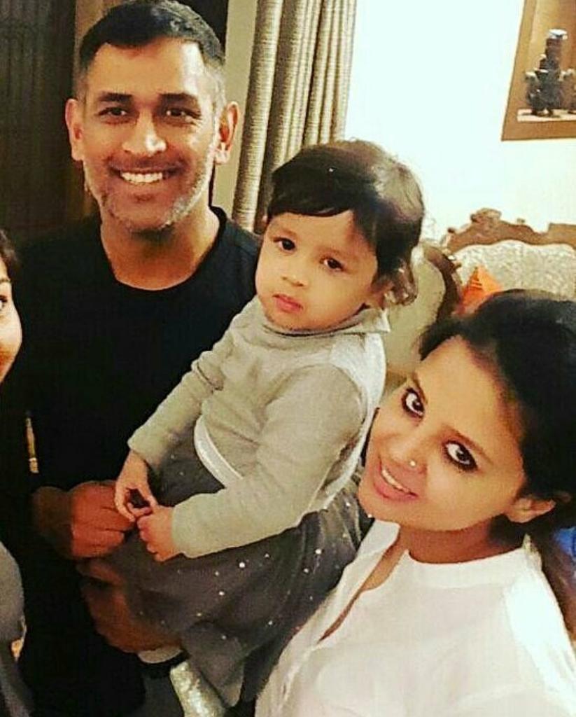 ms dhoni and his wife2 jpg